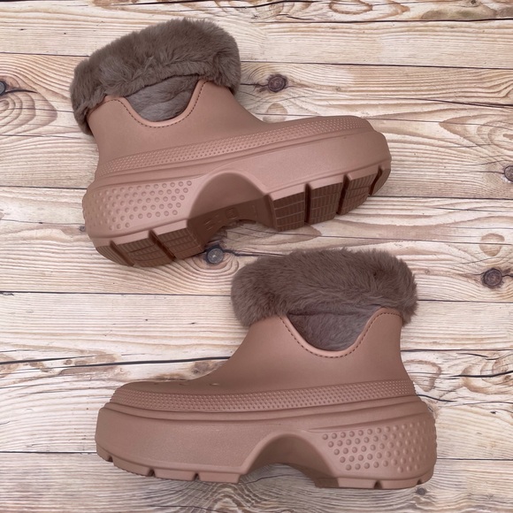 Crocs Stomp Lined Boot - Picture 6 of 16